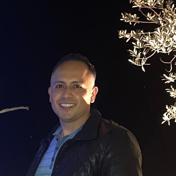 Meet your Posher, Genaro - Picture 1 of 1